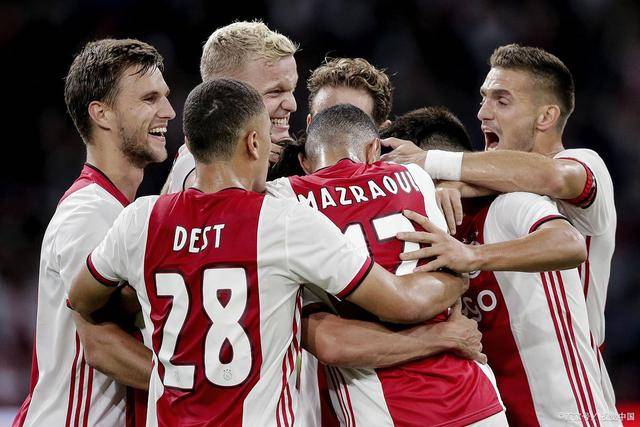 记者批姆巴佩：姆巴佩状态不像职业球员